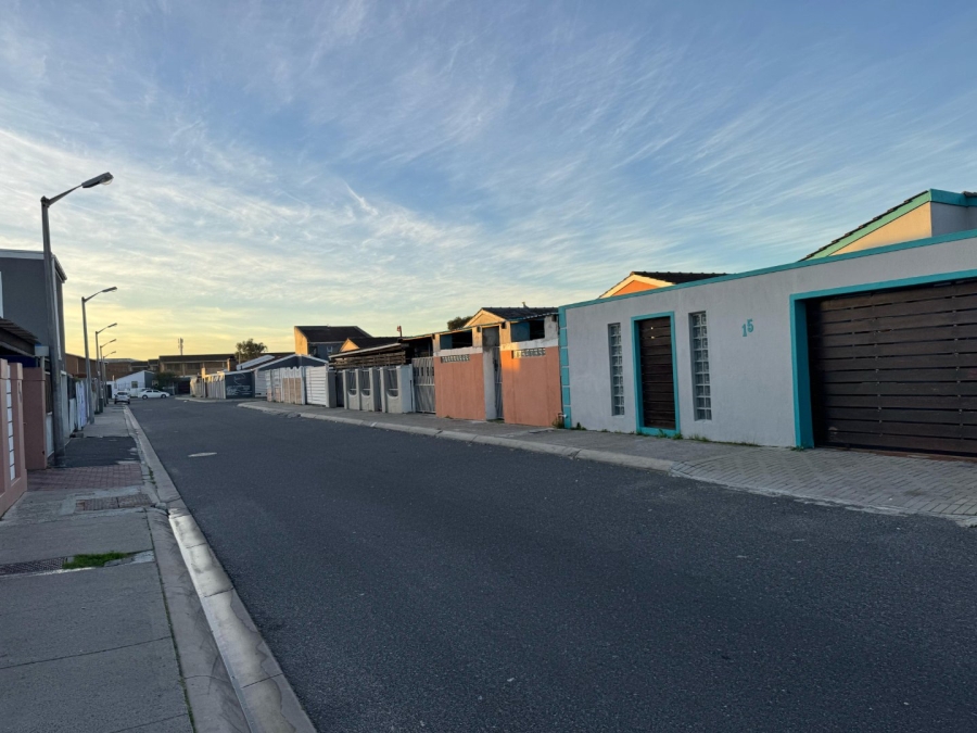 2 Bedroom Property for Sale in Portlands Western Cape